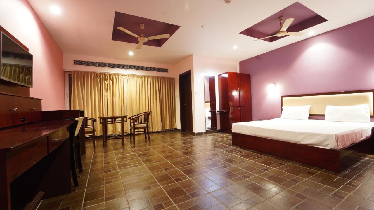Misty Gate Hotel Vythiri Luaran gambar