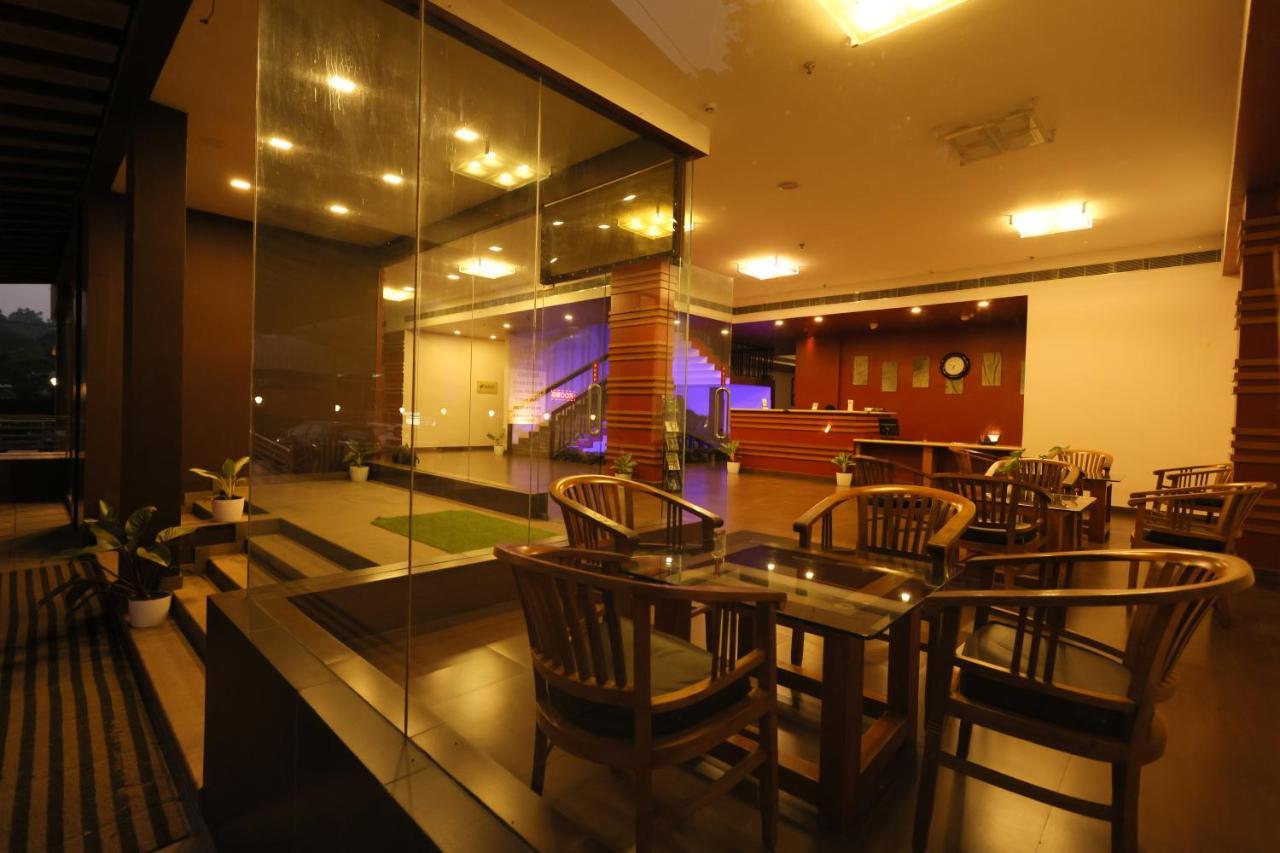 Misty Gate Hotel Vythiri Luaran gambar