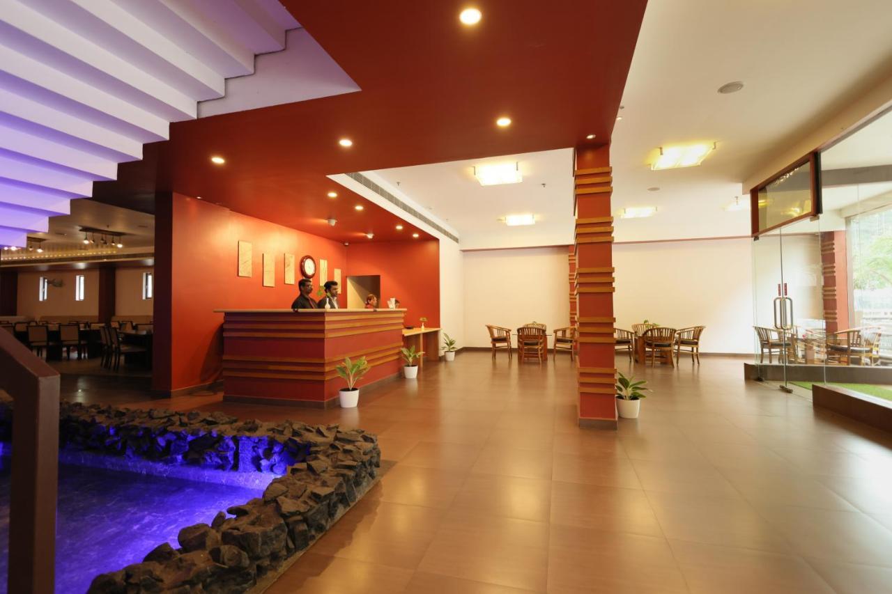 Misty Gate Hotel Vythiri Luaran gambar